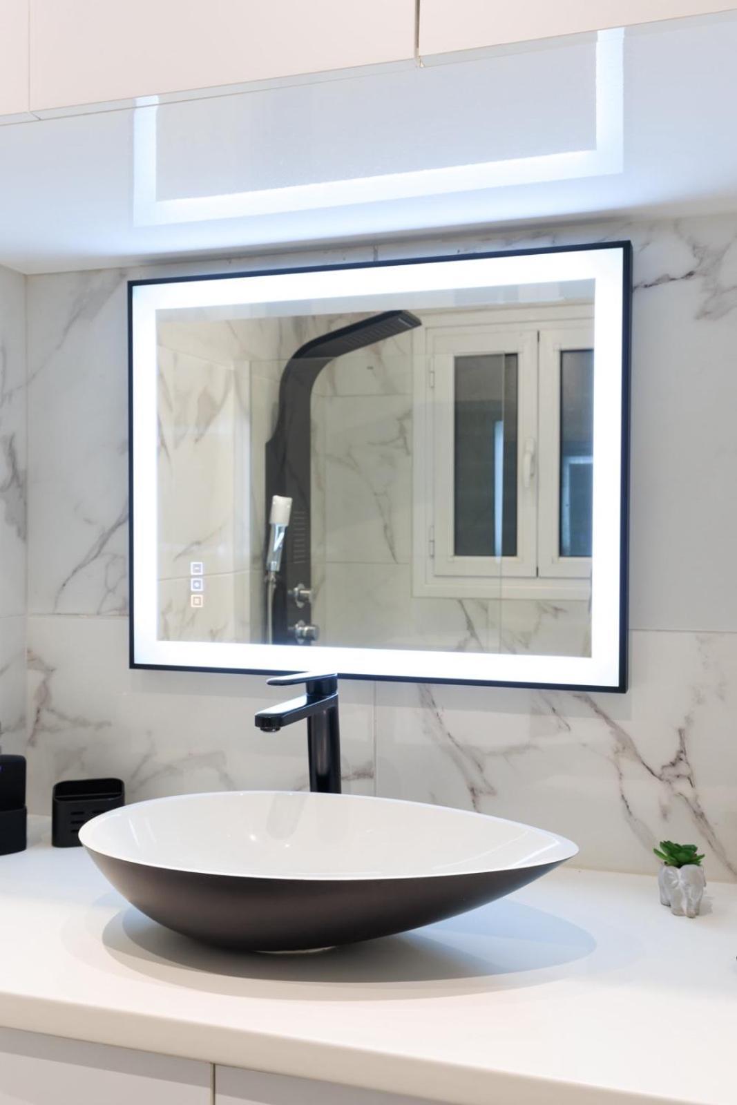 אתונה Aiolos Luxury Apartment Under Acropolis In Plaka מראה חיצוני תמונה